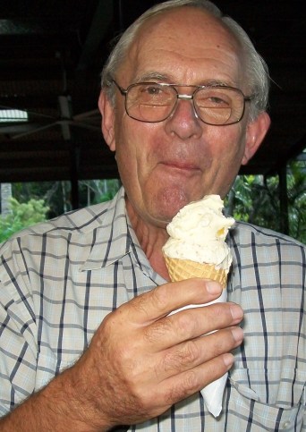 2013 (7) a ginger ice-cream at the Ginger Factory, 17 July. - Copy